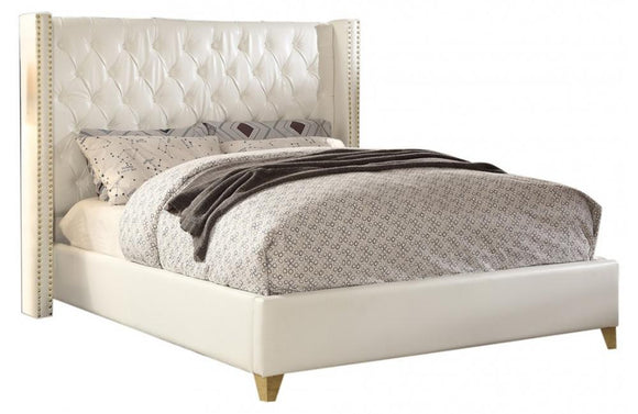 Eachan White Bed