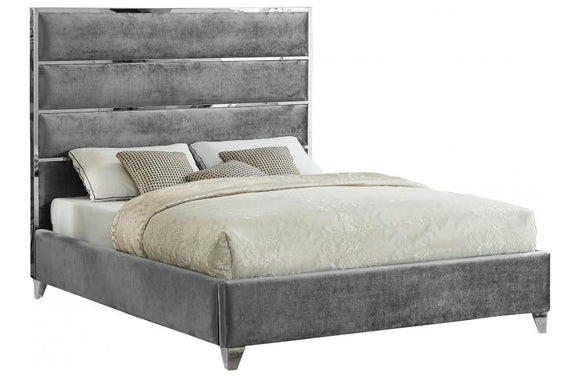 Eachthighearn Grey Bed