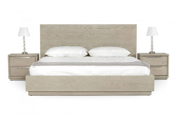Modrest Samson Contemporary Grey and Silver Bed
