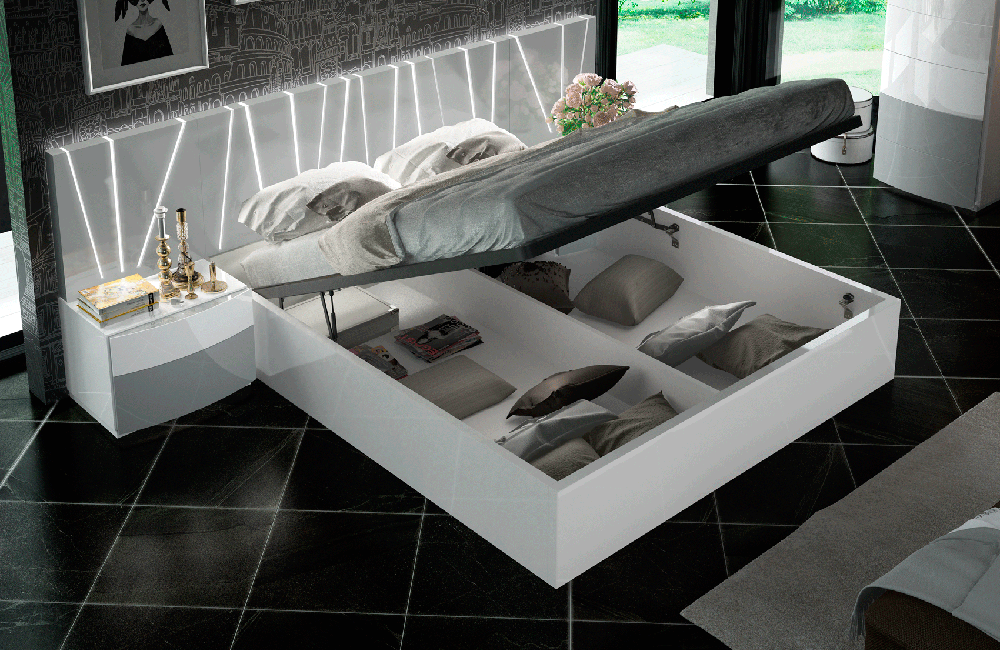 Raleigh White and Light Gray Bed