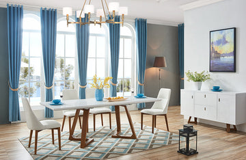 1692 Dining Set with 1685 Chairs