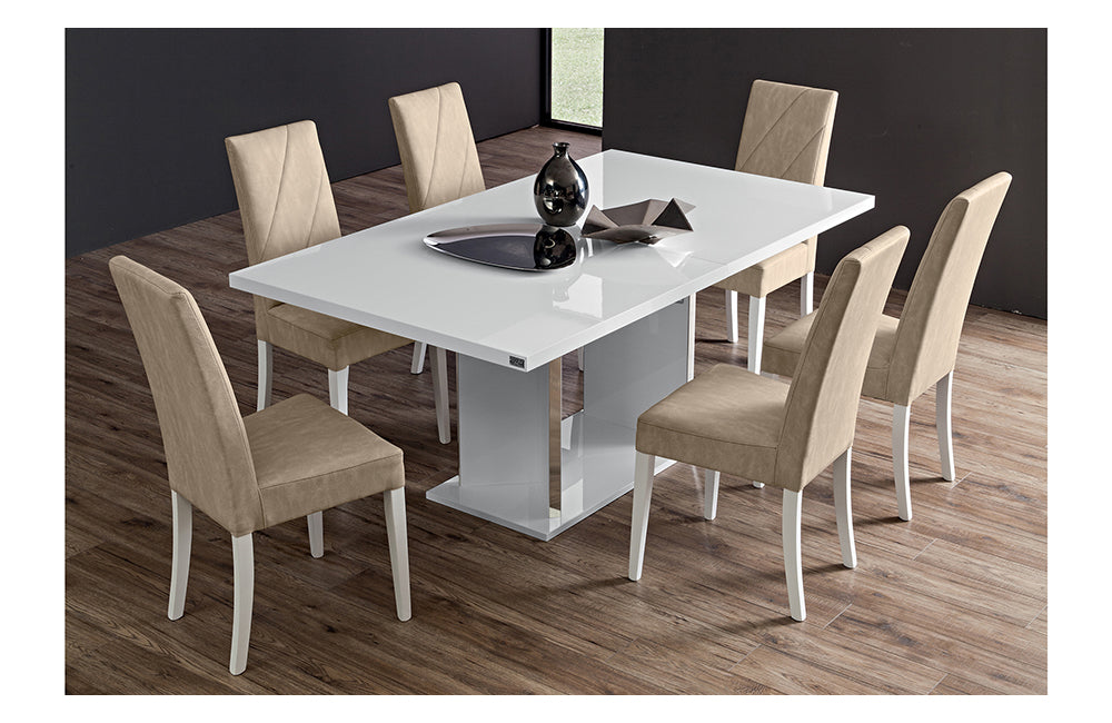 Lisa Dining Table, Italy