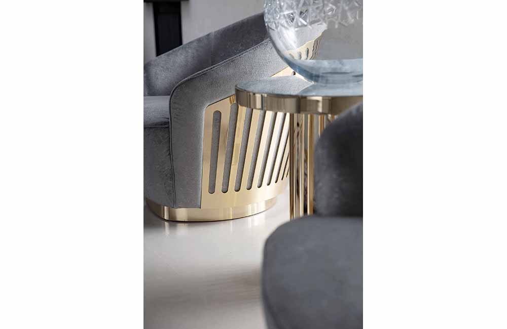 Charisma Occasional swivel chair