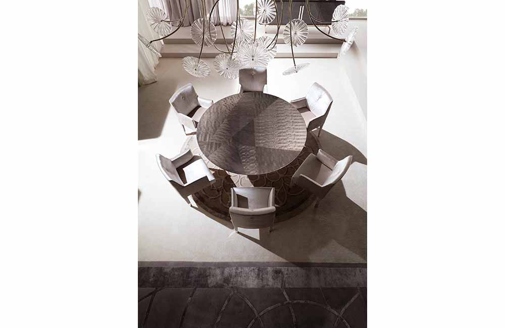 Infinity Round table with Wooden base